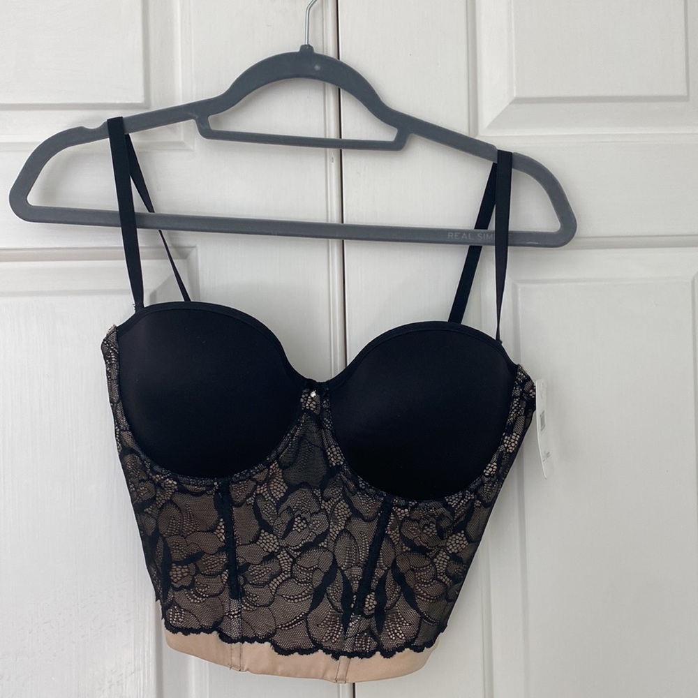 Le Mystere bustier.